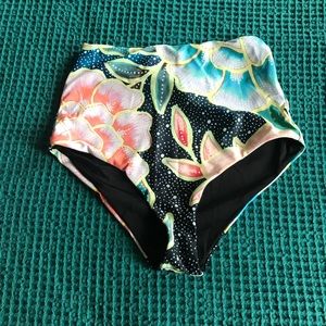 High waisted bikini bottom